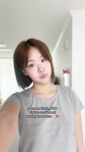 Daily Makeup Routine for Stay-at-Home Days