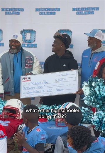 Gatorade Helps LWC give $1k back to his old youth team(Richmond Oilers) @lando #landenwilliamscallis #lwc #footballedit #randle