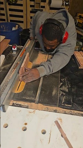 "Easy Tongue & Groove Cut on a Table Saw! 🔥 #WoodworkingTips"