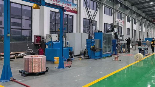 Appearance and Structural Defects in the Production Process of Skin-Foam-Skin Physically Foamed Insulated Core Wire Tandem Line (Surface Roughness/Cracking) Main Cause Analysis: 1. The melt flow rate (MFR) of the material is too low or the mixing is uneven. 2. Excessive shear stress due to low temperature, excessively high nitrogen pressure, or an overly large die entrance angle. 3. Unsmooth molds (die core/die sleeve) or improper cooling. Solutions and Process Control: 1. Adjust the material: S