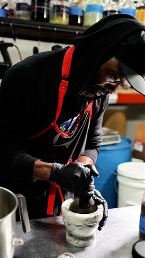 Daddybutter The Brand on Instagram: "Step 1 of our process for the Blackseed Extract tincture is grinding Egyptian Black Cumin Seeds into a fine powder before sonication. We made this tincture escpecially for Sickle Cell Anemia warriors! Here are some key benefits of Blackseed Extract: Sickle Cell Support: Our extract has shown promising results in supporting those with sickle cell disease, helping to reduce inflammation, improve blood flow, and alleviate symptoms. Blood Pressure Regulation: Bla