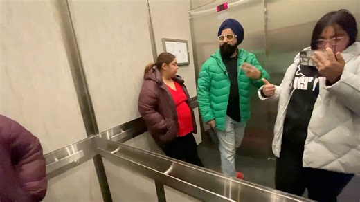 The BEST Shawarma in Canada?! 🤤🔥 (You Won’t Believe This!) Is this the BEST SHAWARMA in Canada?! We went on a hunt for the juiciest, most flavorful, and mouthwatering shawarma in 🇨🇦—and what we found will blow your mind! 🤯 From crispy chicken to perfectly spiced beef, this spot might just be the ultimate shawarma king! 👑 Watch till the end to see our final verdict! Let us know in the comments—where's YOUR favorite shawarma spot? #Shawarma #CanadaEats #Foodie #BestShawarma | Jasmeet Turboto