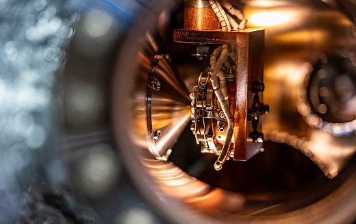 Science on the Double: How an AI-Powered 'Digital Twin' Accelerates Chemistry and Materials Discoveries