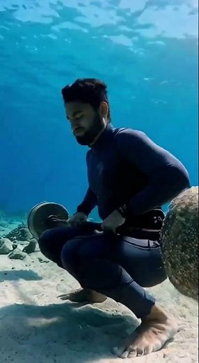 Real Life Aquaman Workout Under Ocean! 🌊💪 #Aquaman #OceanTraining #ExtremeFitness #viral