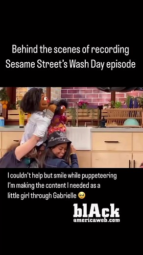 8.5K views · 381 reactions | What a beautiful moment captured behind the scenes of Sesame Street. We love the inclusivity this show always has! by meganpiphus (on Instagram) | BlackAmericaWeb.com | Facebook