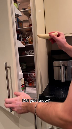 2.9M views · 1.7K reactions | How to slice a banana! Bonus banana split recipe Follow @isntfiction for more藍 #didyouknow #tutorial #howto #comedia #viral #reels #funny #sarcasm #silly #reel #lifehack #fblifestyle #foodhack #kitchenhacks #tea | Isn’t Fiction | Facebook