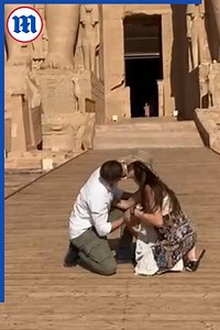 33K views · 112 reactions | An iconic surprise in front of an iconic temple!  朗 | Daily Mail Video | Facebook