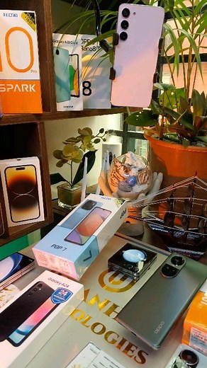 Tecno Pop 7 64GB KSH 12,500 Tecno Pop 7 features and specifications RAM: 2GB Storage: 64 GB Battery: 5000 mAh Camera: 8 MP QVGA Selfie: 5 MP Display: 6.6 inches Processor: Mediatek MT6761 Helio A22 Connectivity: Dual sim, 4G, Wi-Fi Colors: Endless Black, Capri Blue OS: Android 12, HIOS 12 ® Reserve Paybill:247247 Ac no : 340495 © The Tecno Pop 7 has a 6.6-inch display with an HD resolution of 720 x 1612 pixels. The Tecno Pop 7 features a Mediatek Helio A22 quad-core processor coupled with 2 GB o