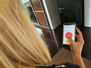 “Be Safe” - A mobile app to protect victims of violence