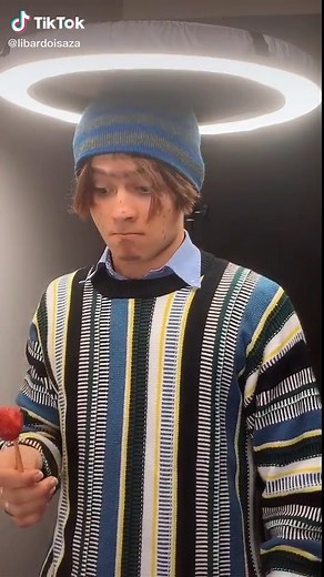 Colorful Strawberry Tricks with LED Ring Light