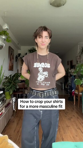 How to Crop Your Shirts for a More Masculine Fit