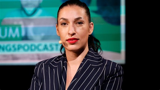 Back-Queen schaut nach vorne: Sally Özcan: „Ich muss es keinem recht machen”