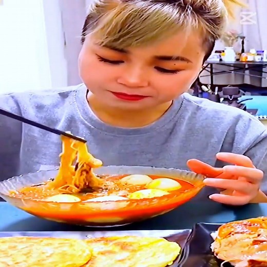 Mr Kitchen Foods on Reels