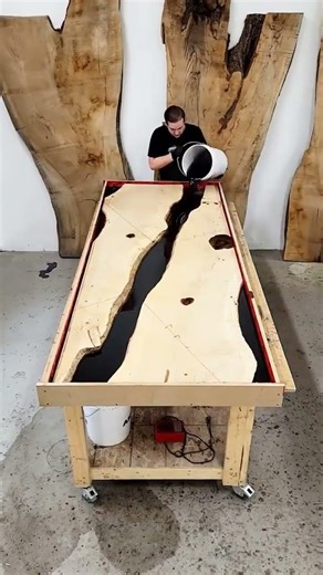 tuti lakadi se banaa Di table 🪵#shortsvideo