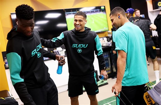 'A top person': Wolves midfielder hails Rob Edwards 