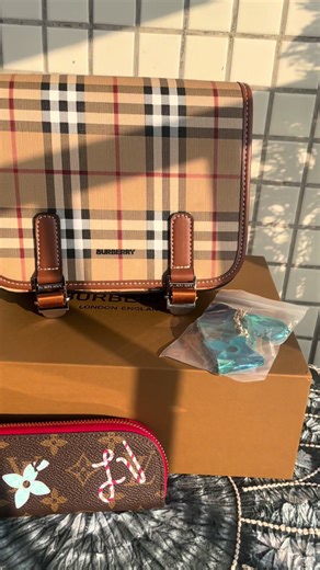 A’s cute box #packing #bags