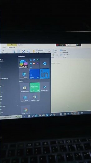 How to take pictures with laptop camera💻.Laptop Camera On