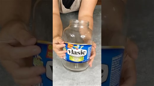 Turn your leftover pickle jar into this!🥒 🤯