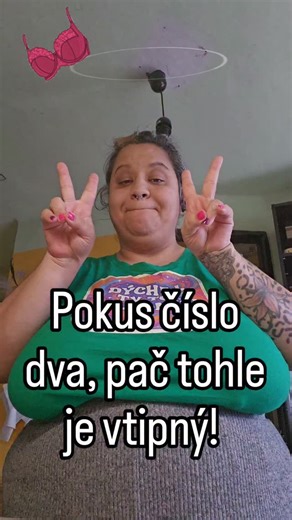Zuzana Matýsková on Instagram: "Sranda, sranda, sranda 🤣🤣🤣🤣🤣 Nejde o hejt , ale o tu Chybějící čárku a proste diky tomu je to sranda 🤣🤣🤣🤣🤣🤣🤣"