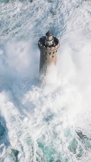Discover Earth | Rough waves 🌊 The Phare du Four lighthouse during storm Eunice, captured by @mathieurivrin_photographies 📍Brittany, France 🇫🇷... | Instagram
