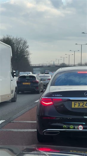 Traffic on M4 towards Central London ￼