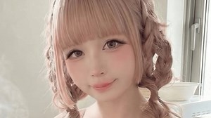 “リアル美少女お父さん”谷琢磨(48)「Huh? Dad???」「That's a guy?」ドレス姿の自己紹介動画に国内外から驚きの声「全世界が恋する！」 - ABEMAエンタメ - 話題のSNS (ニュース) | 無料動画・見逃し配信を見るなら | ABEMA