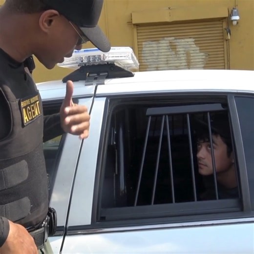 7.9K views · 217 reactions | Redneck Repo - World Star Hip Hop Moment - The Fugitive Slam | Bounty Hunter D Daily Show | Facebook