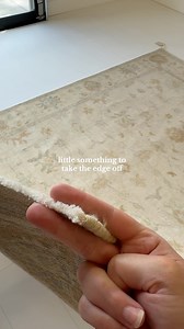 A hand-knotted rug always does the trick 😉🤍 This rug: Mahira (made-to-order in any size!). #rugs #rug #homedecor #arearug #decorfind #rugsofinstagram #homedecorideas #homedecoraesthetic #aestheticdecor #rugsdecor #beautifulrugs #rugsonline #onlinerugs | Cloth & Wool