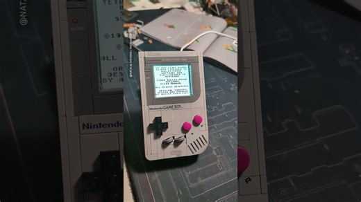 Fan mods a Lego Game Boy that can actually play games