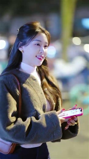 Street Fashion style 😘 #beautifulladystyle #fashiontrends #streetfashion #streetstyle #beauty