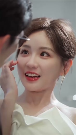 Too cute… he surrendered 😆 #cfye93 #flickreels #cdrama #drama