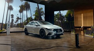 Chặng đường dài kỳ diệu – thành tựu đến từ tầm vận hành vượt trội của Mercedes-EQ.​ mb4.me/innovations-by-mercedes-benz-video #Range #MercedesBenz #MercedesEQ #ProgressiveLuxury *Mẫu xe chưa được phân phối chính thức tại Việt Nam. Cấu hình thực tế có thể khác biệt. | Mercedes-Benz Vietnam