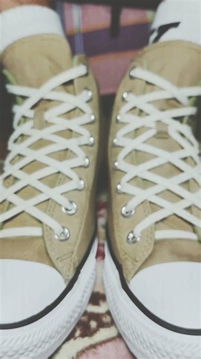 How to Lace Converse Sneakers: Step-by-Step Guide