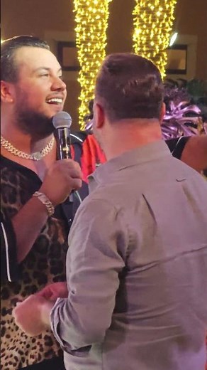 لقطة جميلة جدا للفنان وديع الشيخ وصبحي توفيق في عيد ميلاد وديع