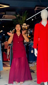 45K views · 903 reactions | Dress from White Feather Itahari #reelsfypシ゚viralfbreelsfypシ゚viral #receptionlehengaset #dress | Rupa Thapa Pathak | Facebook