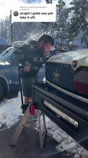 Creative Snowball Hit on Dwarf by Coalminercookie