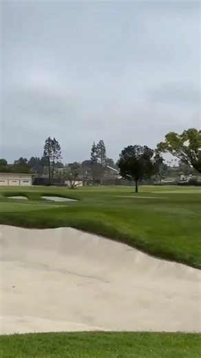 #TravelTips #Aviation #FlightProblems #AirportLife #TravelSmart #EasyCompensation #AirHelp #FlightClaim #StopDelayHelp #StopDelayTeam | Stop Delay