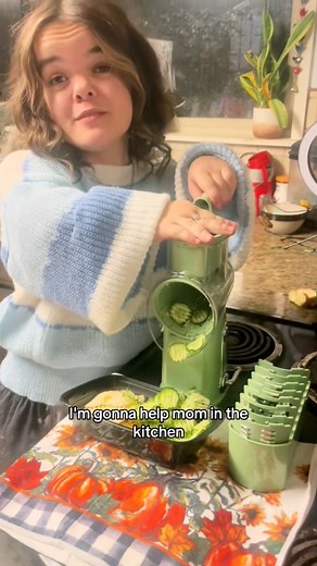 Lydia’s in the kitchen cooking up some yummy treats #wydialydia #gumdropgoblin #findinglydia #goodvibes #cookingtime | Lydia Nancy Barnes