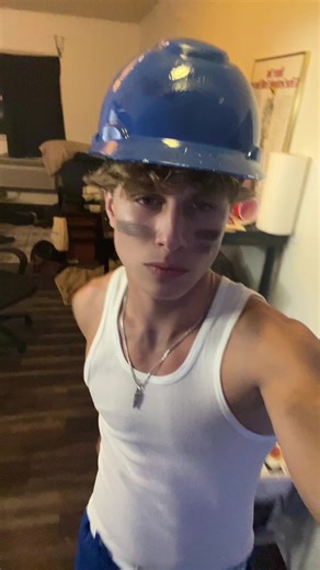 Derek Zoolander. Model…. Idiot?? #halloweencostume #fyp #zoolander