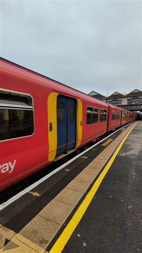 The end is nigh for the class 455! These great British trains have moved millions over 40+ years.