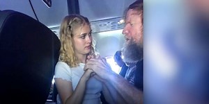 Teenager praised for video in which she helps blind and deaf man on plane communicate using sign language | indy100