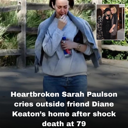 An emotional scene outside Diane Keaton’s home — Sarah Paulson seen in tears after the beloved star’s sudden death at 79. SEE MORE👇🏻 | 𝚃𝚑𝚎 𝙾𝚕𝚍 𝚆𝚘𝚛𝚍𝚜