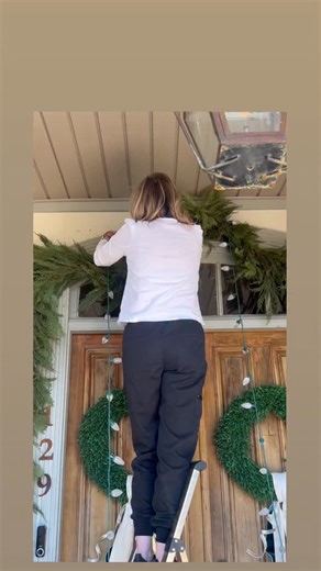 Shannon Knight Bella on Instagram: "Christmas garland around front door. Here is the tutorial you’ve been waiting for! FOLLOW ME NOW FOR MORE! #christmasgarland #christmasdoor #christmasfrontdoor #christmasdecorating #christmasentryway #doorgarland #christmas #christmasinspiration #christmasdecorations #holidaydecor"