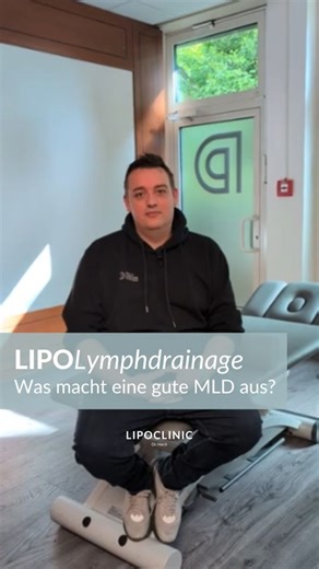Ob vor oder nach der OP - die Manuelle Lymphdrainage gehört zur OP Nachbereitung sowie zur konservativen Therapie dazu💧 Aber was macht eigentlich eine gute Lymphdrainage aus? 🙂Wir haben bei der Physiopraxis Phillip Dörmann für euch nachgefragt. Nach der Arm OP beobachten wir bei unseren Patientinnen übrigens, dass sie ungefähr 6 Wochen zur MLD gehen, bei den Beinen sollte man der MLD ruhig etwas länger also ungefähr 8 Wochen nachkommen. Das kommt aber auch sehr darauf an, was ihr verschrieben 