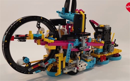 靓丽的配色真是越看越喜欢，乐高 SPIKE 作品《GBC小球挑战》