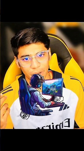 UG AYUSH GIVE UP PC VS PHONE 🤯