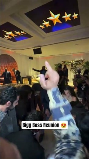 Bigg Boss Reunion Party 🥳 #mridultiwari #pranitmore #ashnoorkaur #tanyamittal #farhanabhatt
