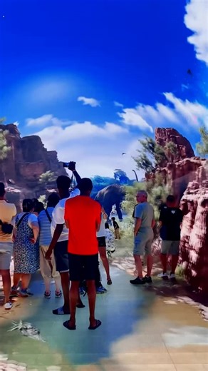 Misa chan on Instagram: "Didn’t even realise Valentine’s is coming But Westfield Sydney CBD is already giving date energy. Plus Lunar New Year vibes make it extra fun. #WHVLife #SydneyCBD #ValentinesDate #WestfieldSydney #CityFinds"