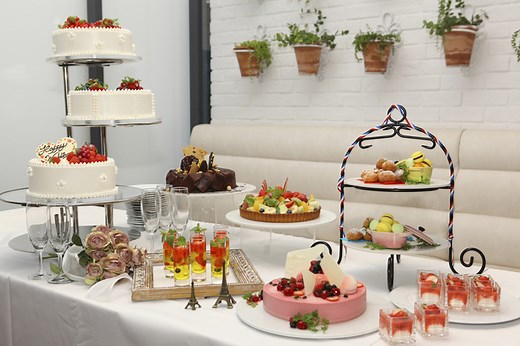 treatsは「おやつ」？英語の意味・使い方まとめ