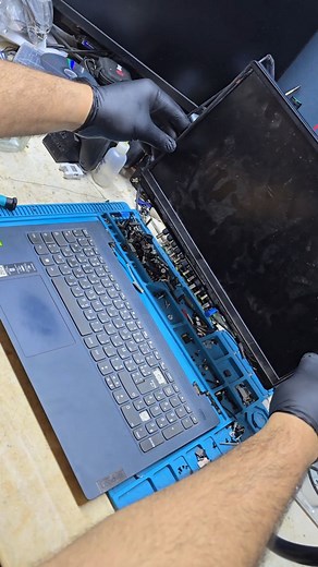 Dr Console & Pc on Instagram: "🔧 Service de réparation de charnières pour ordinateurs portables 💻 Vous avez un problème avec la charnière de votre PC portable ? Qu'elle soit cassée, desserrée ou difficile à manipuler, notre service de réparation intervient rapidement et efficacement pour redonner à votre appareil toute sa solidité 💪. Nos techniciens qualifiés prennent en charge toutes les marques et modèles, avec des pièces de qualité et un savoir-faire reconnu ✅. N’attendez pas que le problè